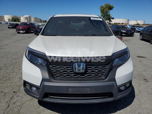 Photo 8 of 2021 HONDA PASSPORT EXL N/A (VIN 5FNYF7H52MB007789)