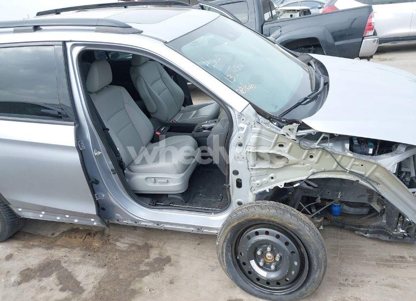 Photo 18 of 2019 Honda Passport ELITE (VIN 5FNYF8H08KB018545)