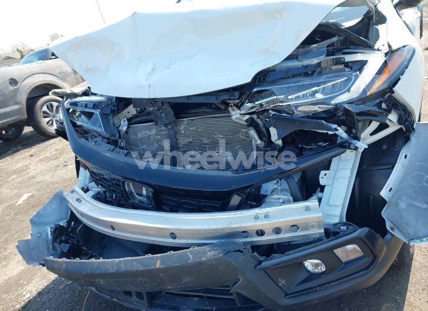 Photo 6 of 2021 Honda Passport AWD ELITE (VIN 5FNYF8H08MB028138)