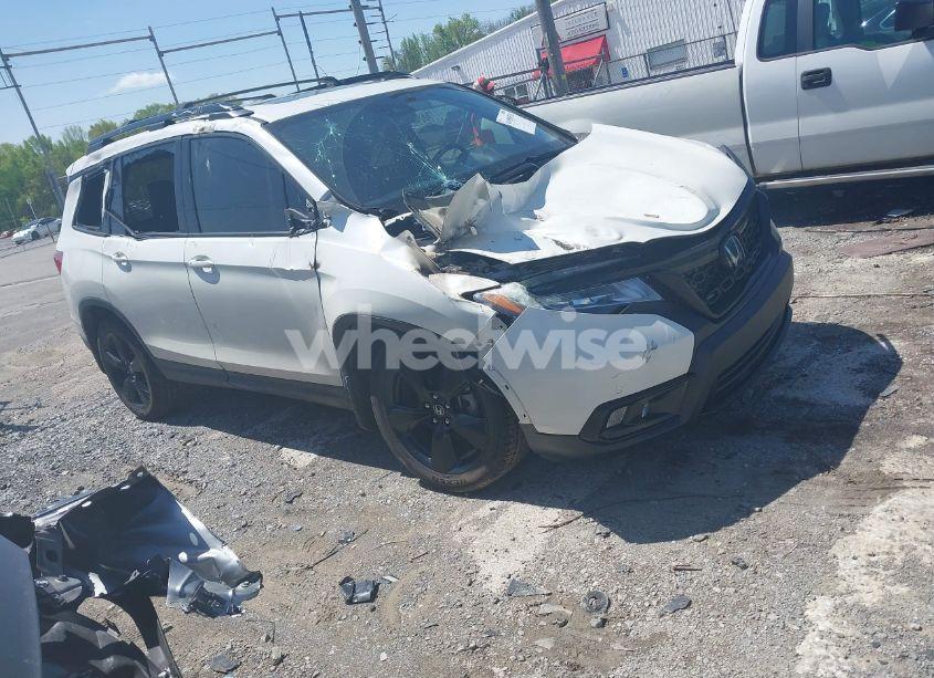 2019 Honda Passport ELITE (VIN 5FNYF8H09KB015198) main photo