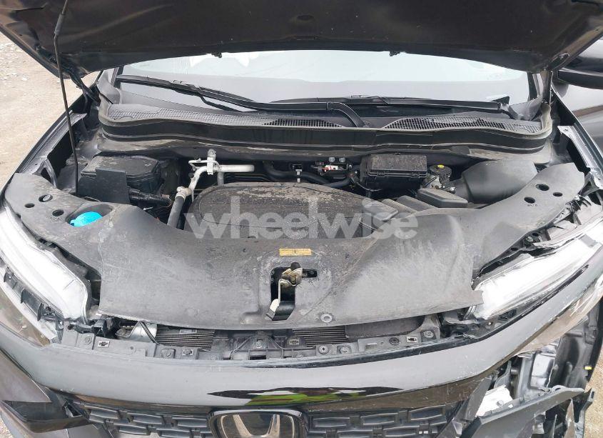 Photo 10 of 2021 Honda Passport AWD SPORT (VIN 5FNYF8H26MB032206)