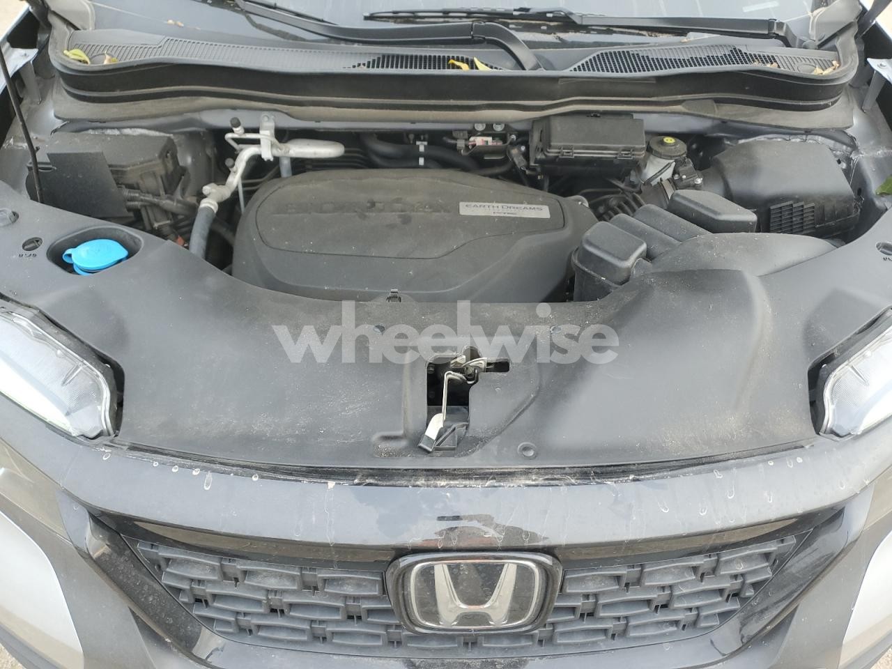 Photo 11 of 2019 HONDA PASSPORT EXL (VIN 5FNYF8H50KB021788)