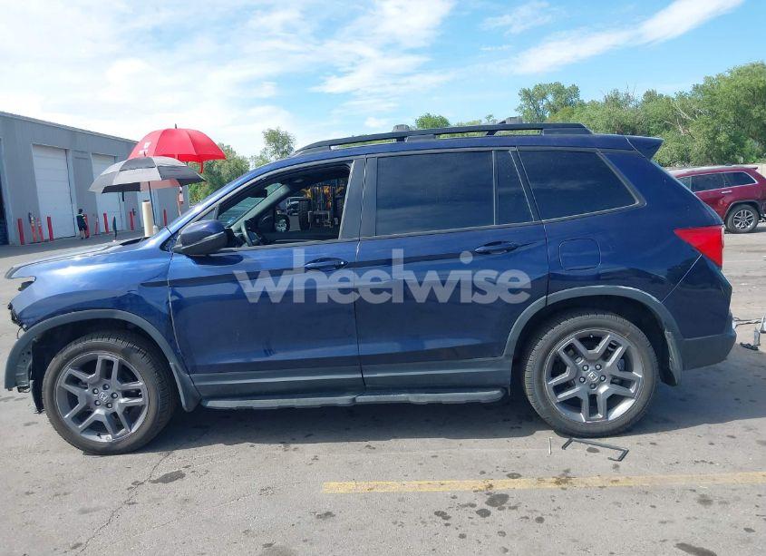 Photo 15 of 2023 Honda Passport AWD EX-L (VIN 5FNYF8H50PB007445)