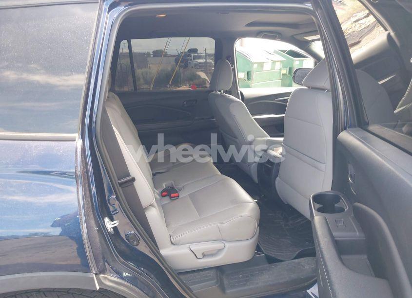 Photo 8 of 2023 Honda Passport AWD EX-L (VIN 5FNYF8H50PB007445)