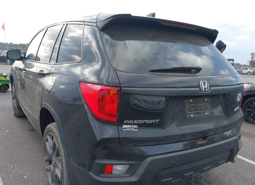 Photo 3 of 2023 Honda Passport AWD EX-L (VIN 5FNYF8H51PB021094)