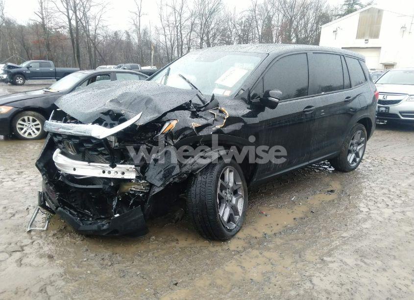 Photo 2 of 2023 Honda Passport AWD EX-L (VIN 5FNYF8H51PB039076)