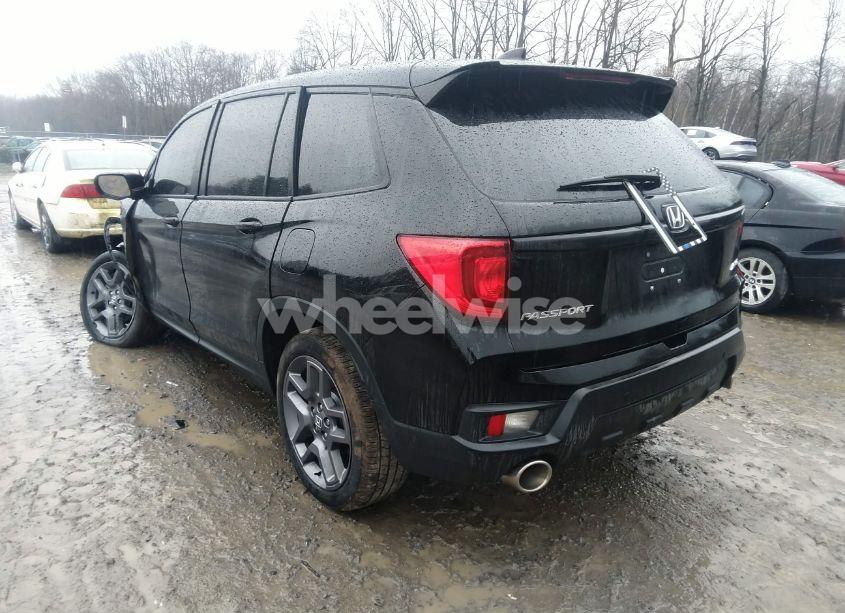 Photo 3 of 2023 Honda Passport AWD EX-L (VIN 5FNYF8H51PB039076)