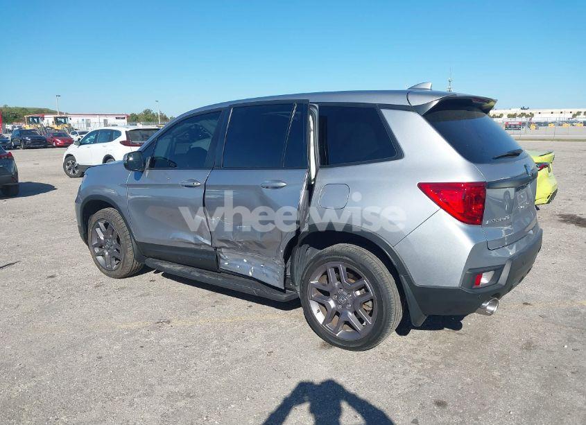 Photo 3 of 2023 Honda Passport AWD EX-L (VIN 5FNYF8H54PB012759)