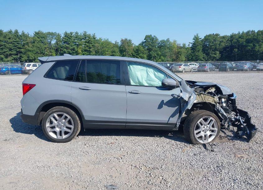 Photo 13 of 2024 Honda Passport AWD EX-L (VIN 5FNYF8H5XRB017757)