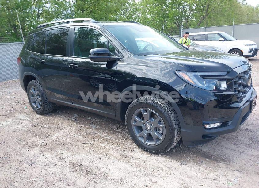 2025 Honda Passport AWD TRAILSPORT (VIN 5FNYF8H65SB006177) main photo
