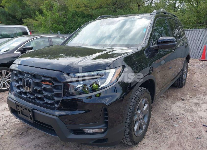 Photo 6 of 2025 Honda Passport AWD TRAILSPORT (VIN 5FNYF8H65SB006177)