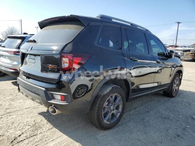 Photo 6 of 2024 HONDA PASSPORT TRAIL SPORT (VIN 5FNYF8H67RB010869)