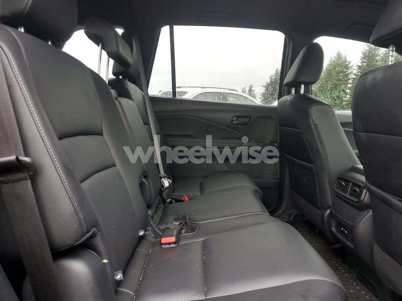 Photo 11 of 2024 HONDA PASSPORT EXL (VIN 5FNYF8H69RB012140)