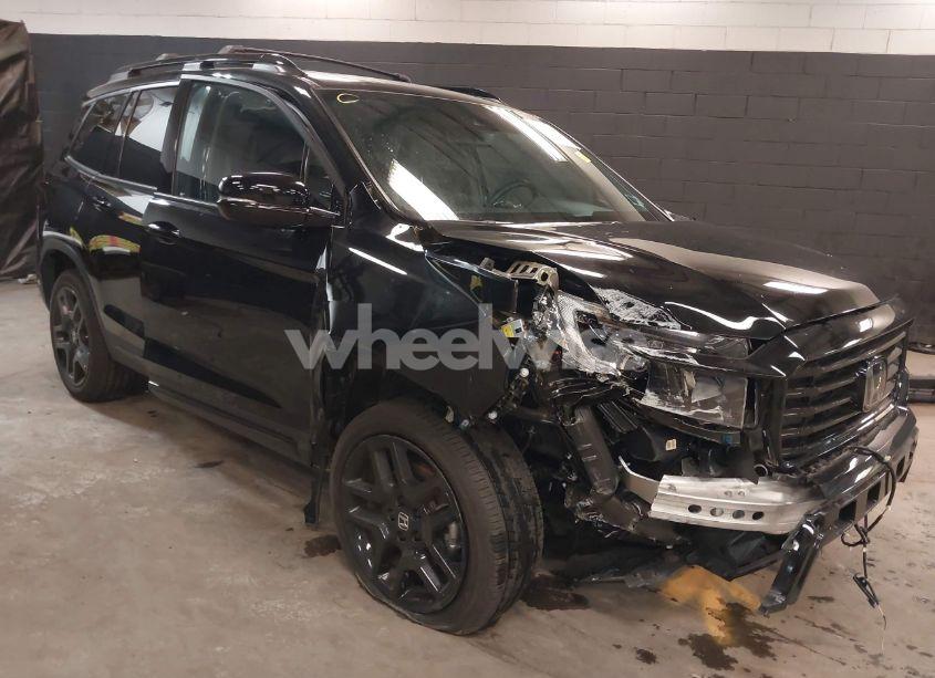 Photo 6 of 2024 Honda Passport AWD BLACK (VIN 5FNYF8H82RB002633)