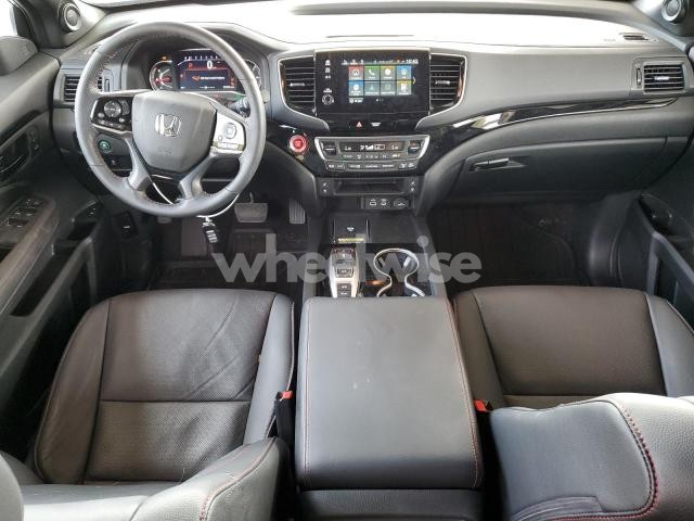Photo 7 of 2025 HONDA PASSPORT BLACK EDITION (VIN 5FNYF8H88SB013433)