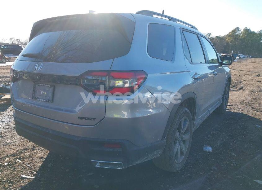 Photo 4 of 2025 Honda Pilot SPORT (VIN 5FNYG1H39SB017788)
