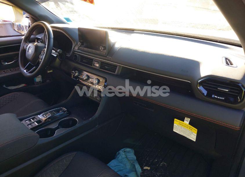 Photo 5 of 2025 Honda Pilot SPORT (VIN 5FNYG1H39SB017788)