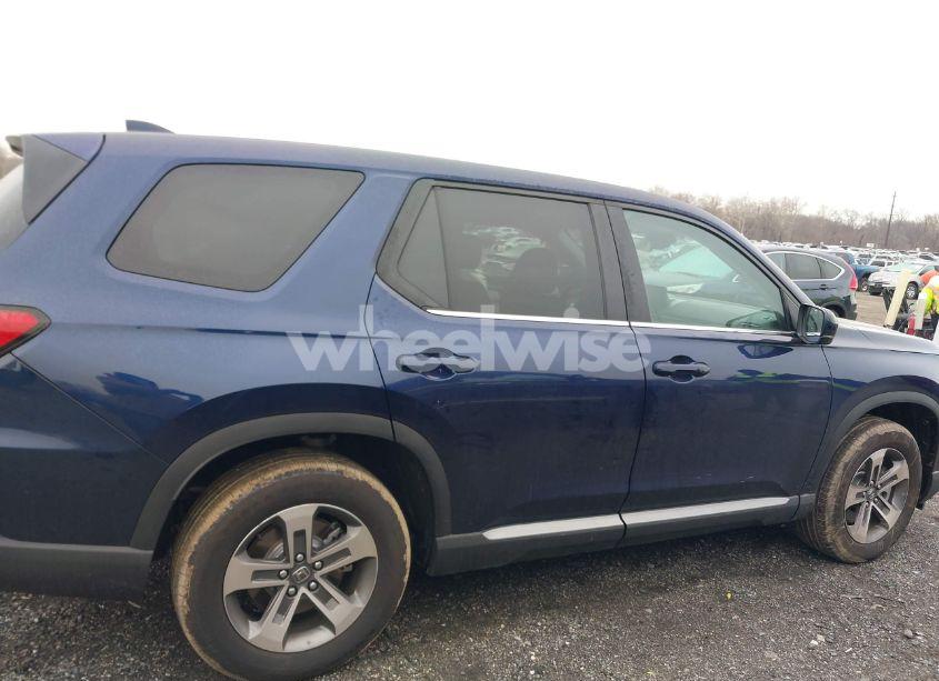 Photo 14 of 2025 Honda Pilot EX-L (VIN 5FNYG1H41SB073670)