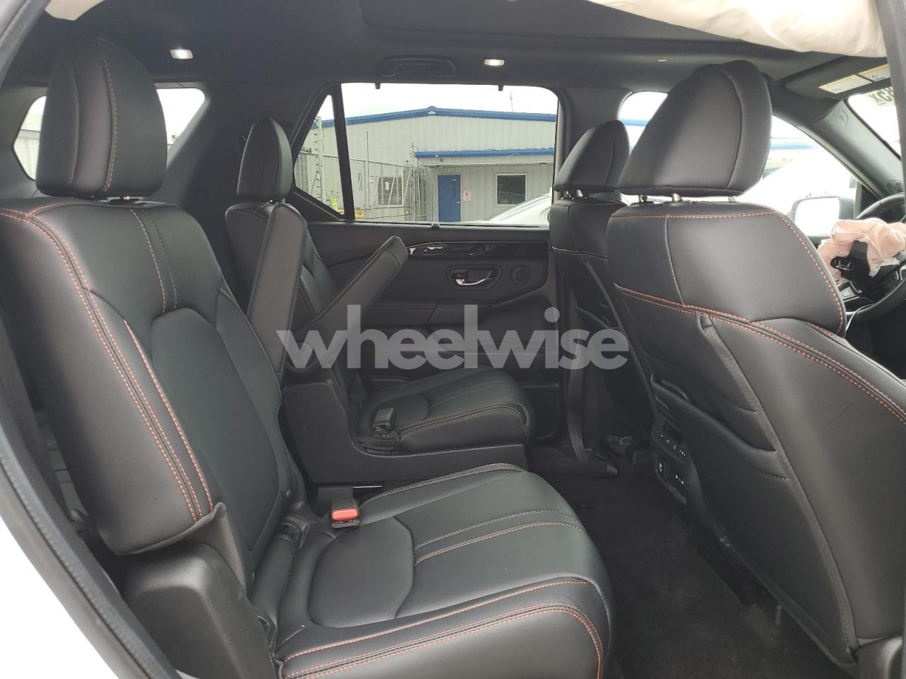 Photo 11 of 2024 HONDA PILOT TRAILSPORT (VIN 5FNYG1H69RB028729)
