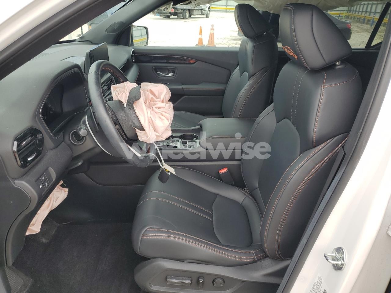 Photo 7 of 2024 HONDA PILOT TRAILSPORT (VIN 5FNYG1H69RB028729)