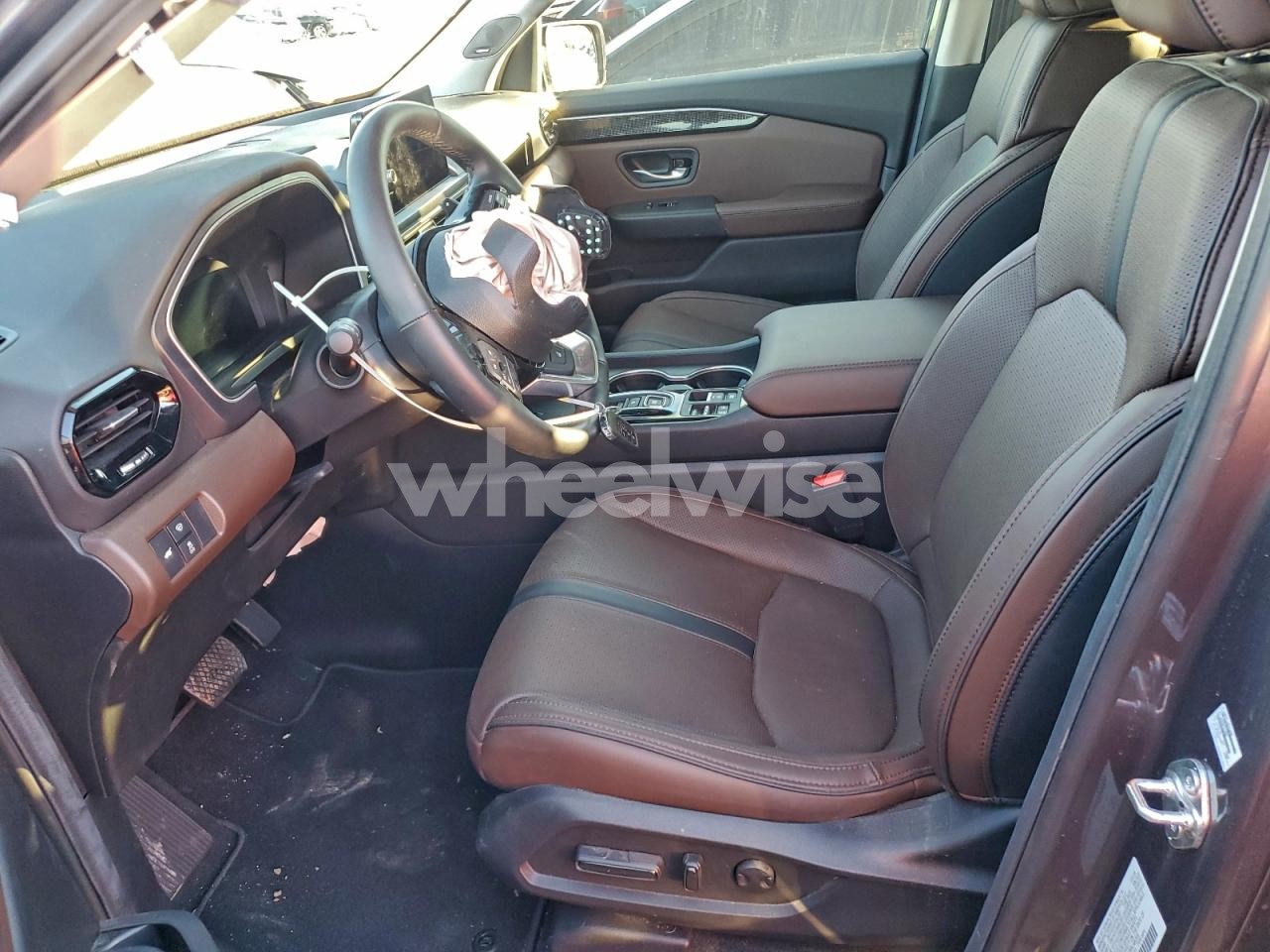 Photo 8 of 2025 HONDA PILOT ELITE (VIN 5FNYG1H89SB117921)