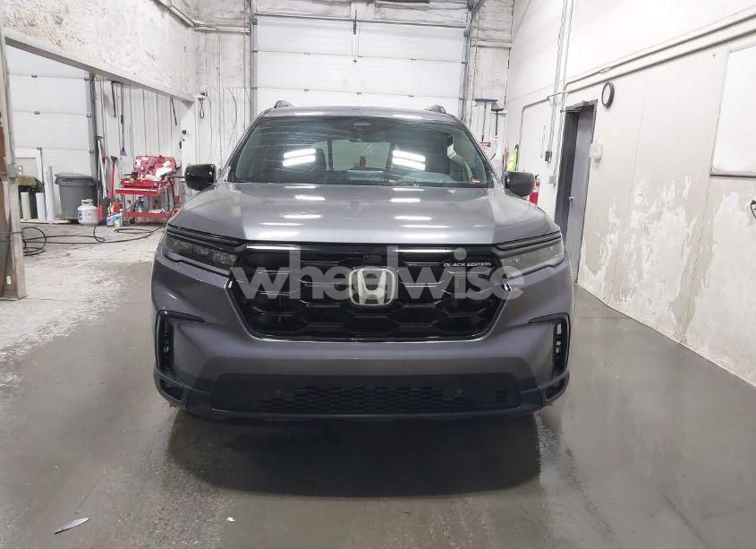 Photo 12 of 2025 Honda Pilot BLACK EDITION (VIN 5FNYG1H91SB034976)