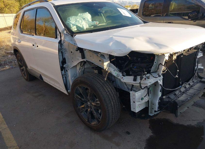 Photo 12 of 2025 Honda Pilot BLACK EDITION (VIN 5FNYG1H99SB052805)