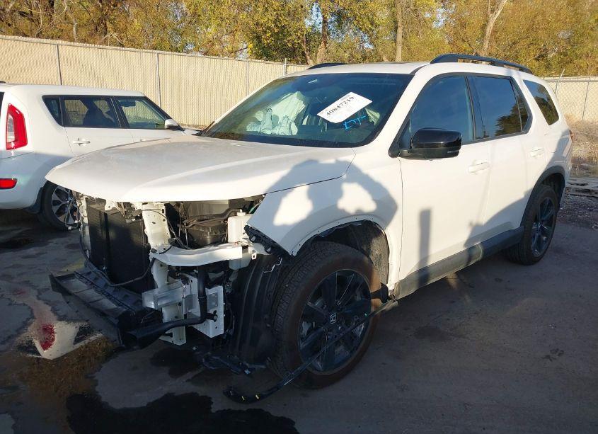 Photo 2 of 2025 Honda Pilot BLACK EDITION (VIN 5FNYG1H99SB052805)