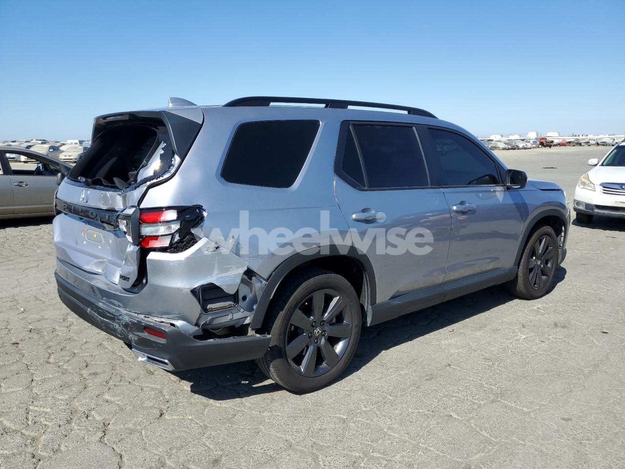 Photo 3 of 2024 HONDA PILOT SPORT (VIN 5FNYG2H39RB001414)