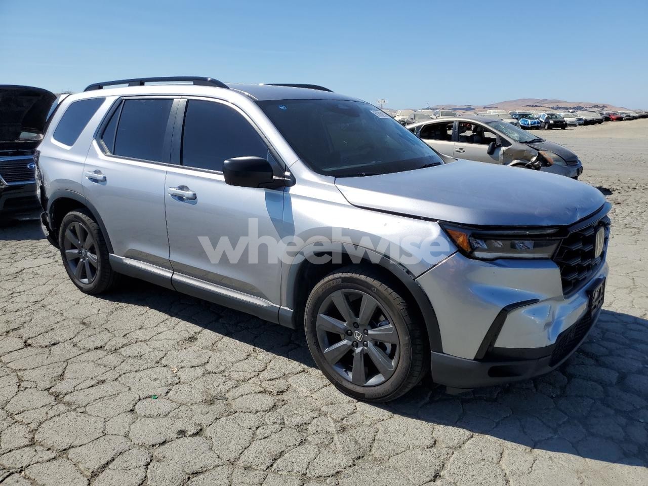 Photo 4 of 2024 HONDA PILOT SPORT (VIN 5FNYG2H39RB001414)