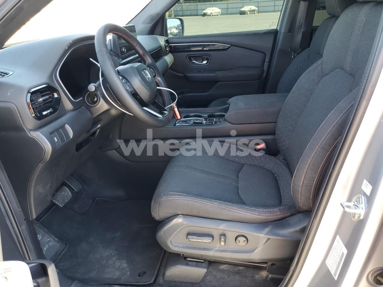 Photo 7 of 2024 HONDA PILOT SPORT (VIN 5FNYG2H39RB001414)