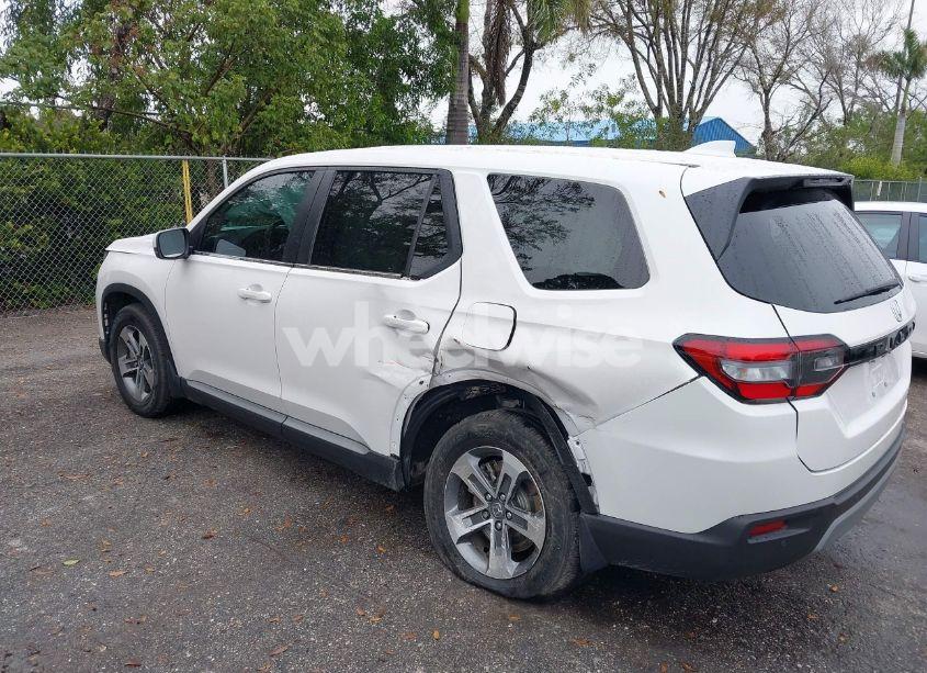 Photo 3 of 2025 Honda Pilot EX-L (VIN 5FNYG2H45SB005894)