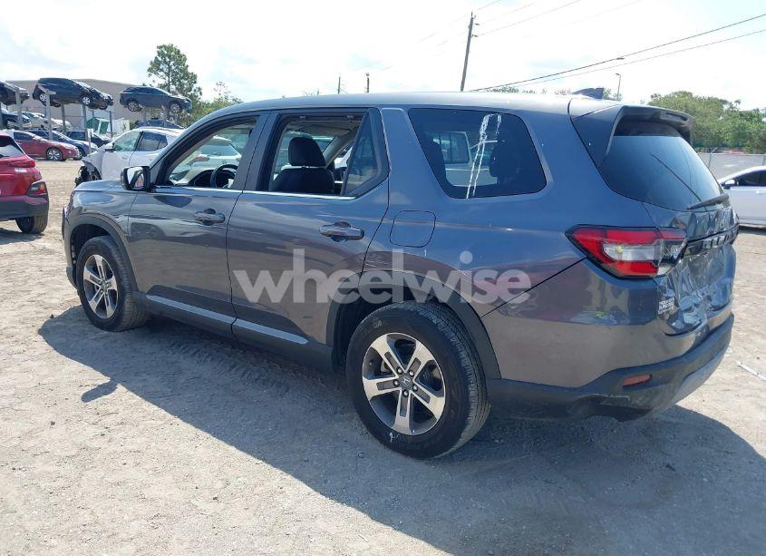 Photo 3 of 2024 Honda Pilot EX-L 7 PASSENGER (VIN 5FNYG2H5XRB001827)