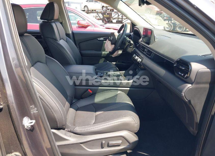 Photo 5 of 2024 Honda Pilot EX-L 7 PASSENGER (VIN 5FNYG2H5XRB001827)