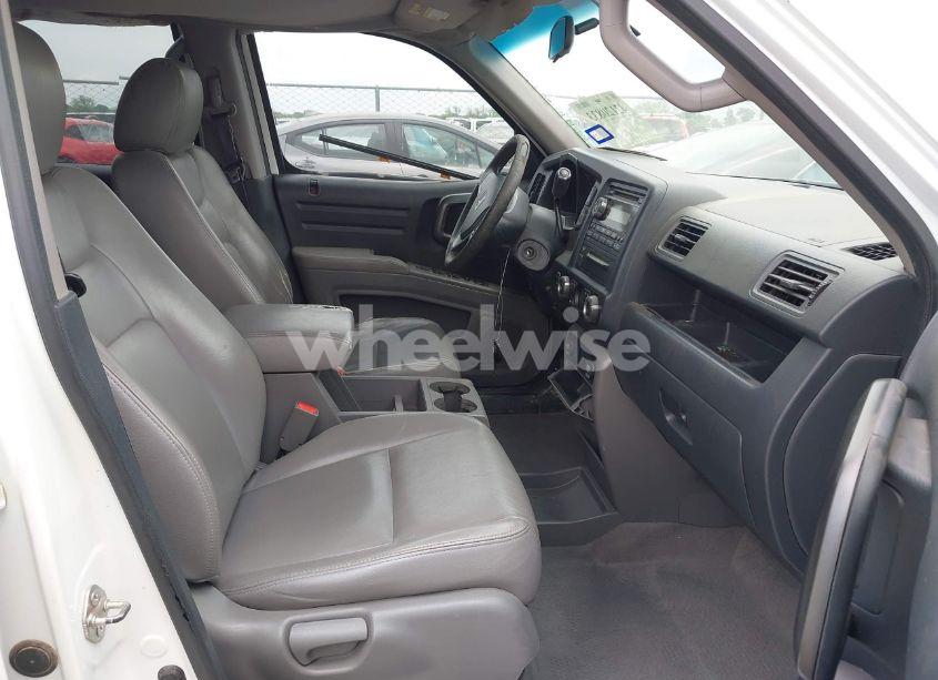 Photo 5 of 2010 Honda Ridgeline RT (VIN 5FPYK1F20AB004961)