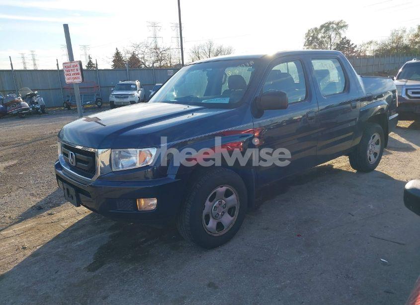 Photo 2 of 2010 Honda Ridgeline RT (VIN 5FPYK1F24AB009225)
