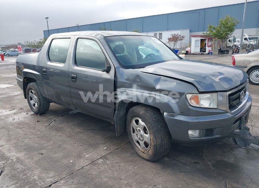 2011 Honda Ridgeline RT (VIN 5FPYK1F27BB453796) main photo