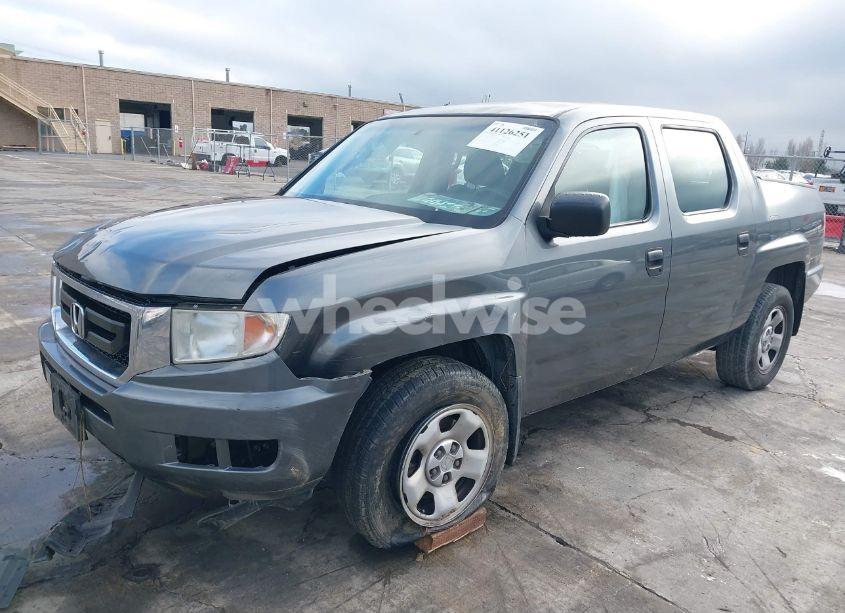 Photo 2 of 2011 Honda Ridgeline RT (VIN 5FPYK1F27BB453796)