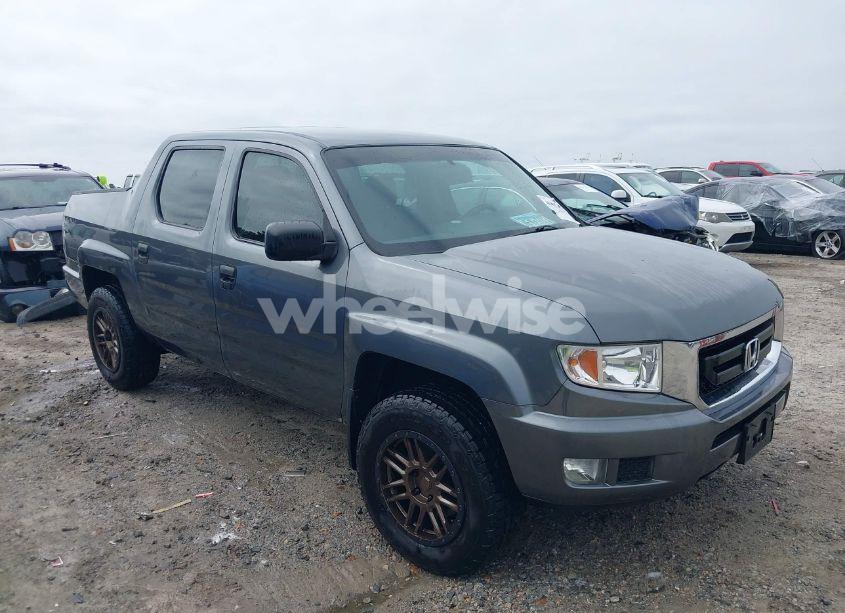 2010 Honda Ridgeline RT (VIN 5FPYK1F28AB010815) main photo