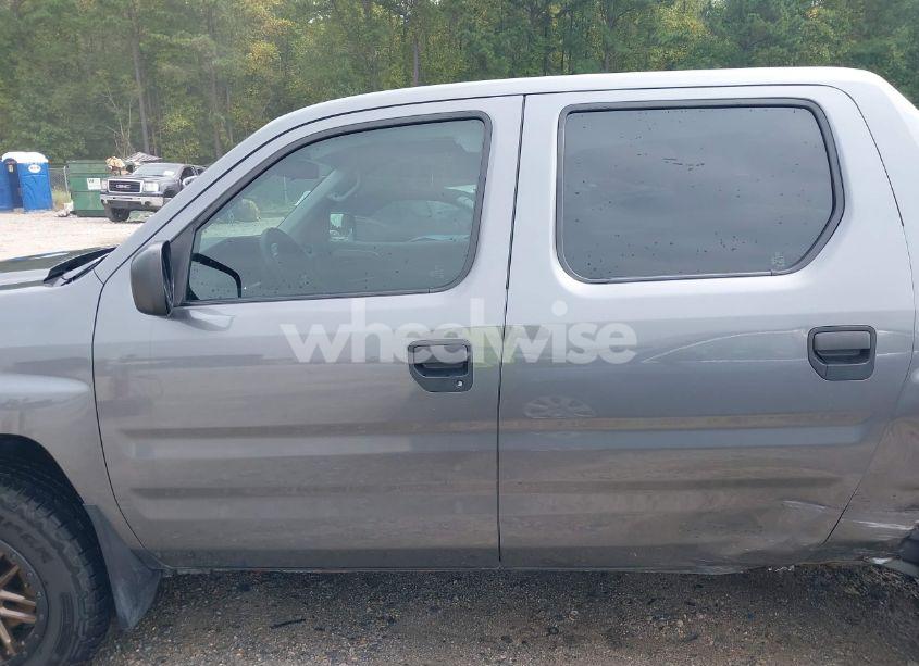 Photo 14 of 2010 Honda Ridgeline RT (VIN 5FPYK1F28AB010815)