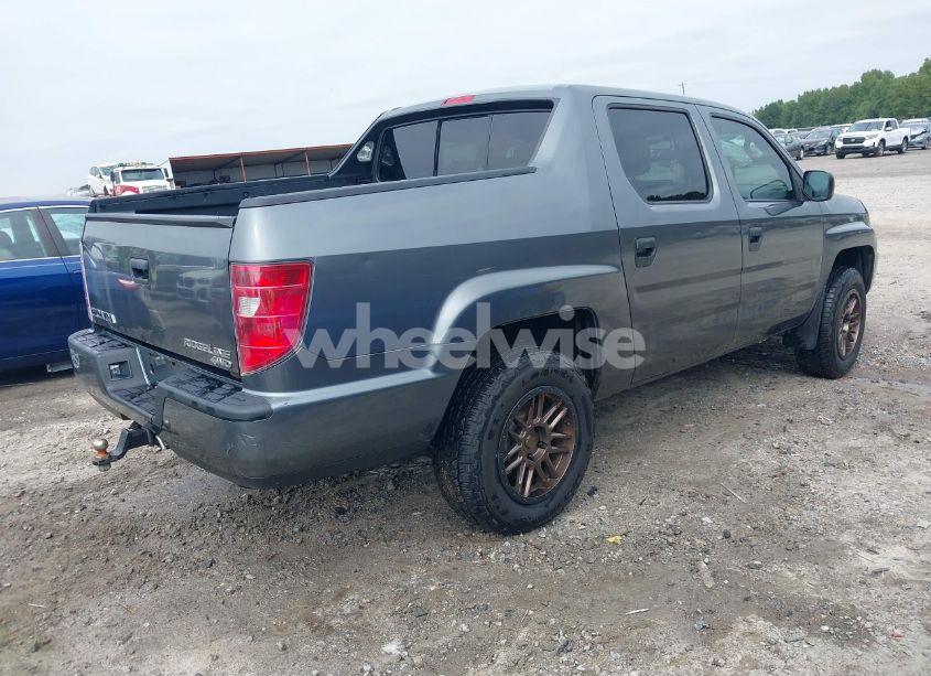 Photo 4 of 2010 Honda Ridgeline RT (VIN 5FPYK1F28AB010815)