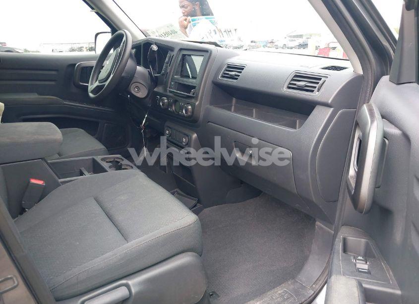 Photo 5 of 2010 Honda Ridgeline RT (VIN 5FPYK1F28AB010815)