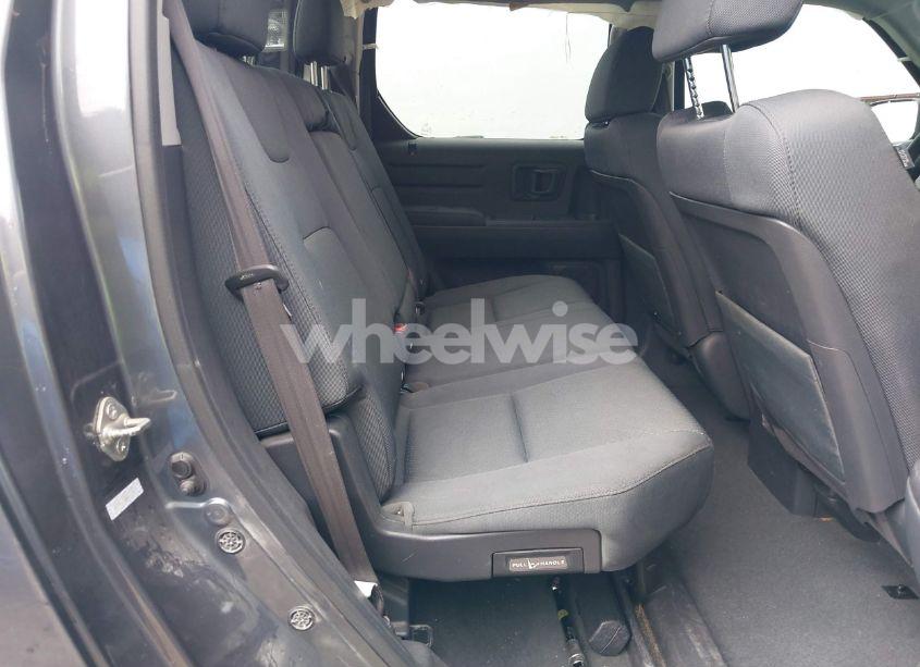 Photo 8 of 2010 Honda Ridgeline RT (VIN 5FPYK1F28AB010815)