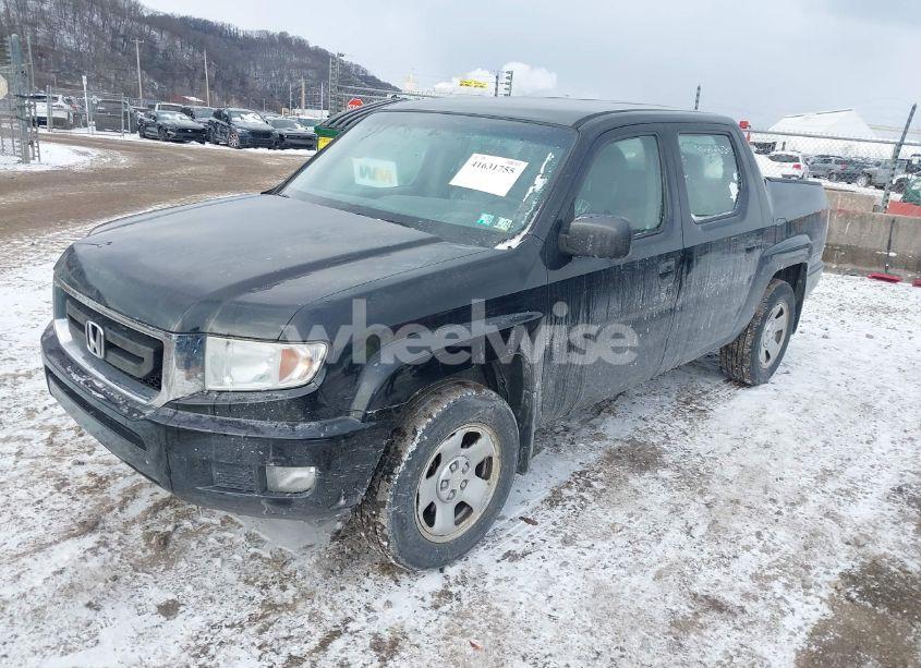 Photo 2 of 2011 Honda Ridgeline RT (VIN 5FPYK1F28BB451863)