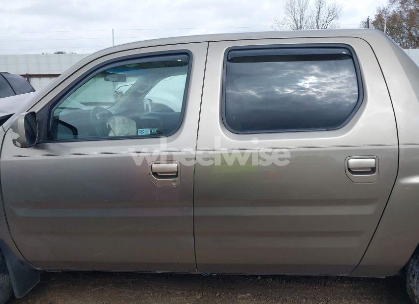 Photo 15 of 2011 Honda Ridgeline RTS (VIN 5FPYK1F40BB001822)