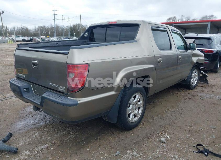 Photo 4 of 2011 Honda Ridgeline RTS (VIN 5FPYK1F40BB001822)