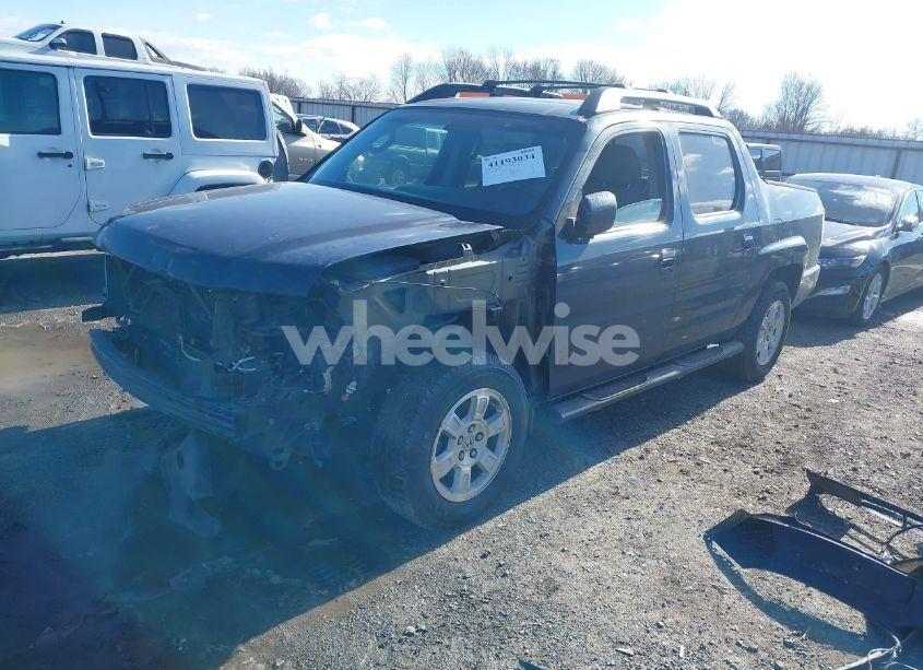 Photo 2 of 2011 Honda Ridgeline RTS (VIN 5FPYK1F42BB007914)