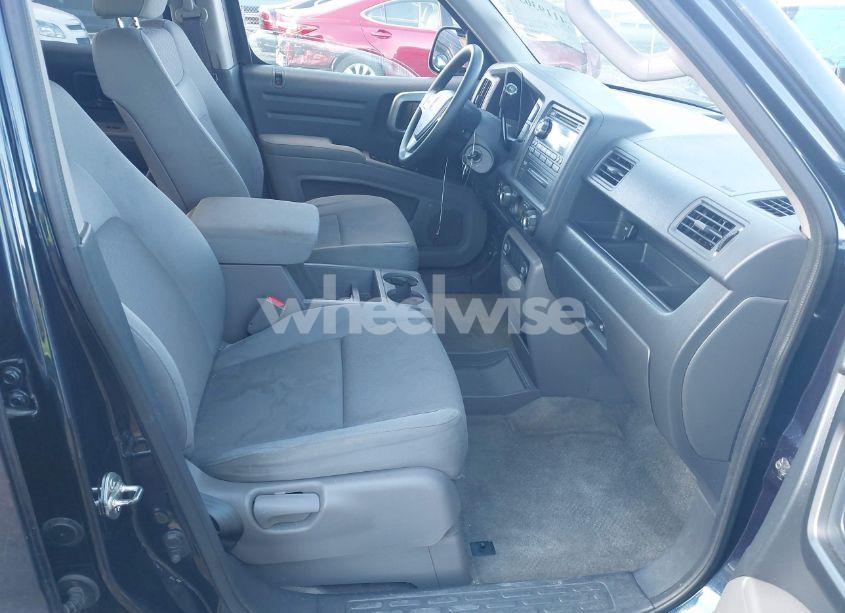 Photo 5 of 2011 Honda Ridgeline RTS (VIN 5FPYK1F42BB007914)