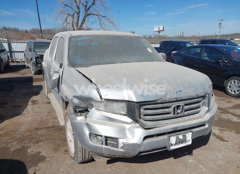 Photo 6 of 2013 Honda Ridgeline RTS (VIN 5FPYK1F47DB015204)