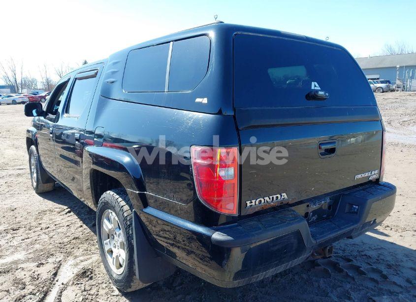 Photo 3 of 2011 Honda Ridgeline RTS (VIN 5FPYK1F48BB005889)